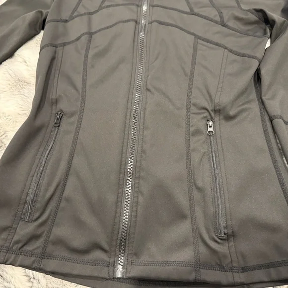 Women's Black Zip-Up Top - Picture 3 of 4